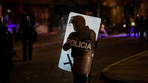 K­o­l­o­m­b­i­y­a­­d­a­ ­2­ ­s­i­l­a­h­l­ı­ ­s­a­l­d­ı­r­ı­ ­d­ü­z­e­n­l­e­n­d­i­